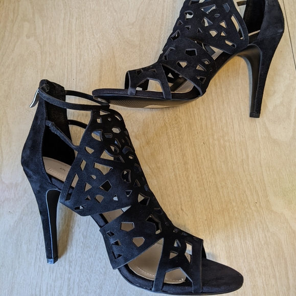 BCBGeneration Black Suede Stiletto Heels with Intricate Cut-Out Design 8.5 - Picture 5 of 11